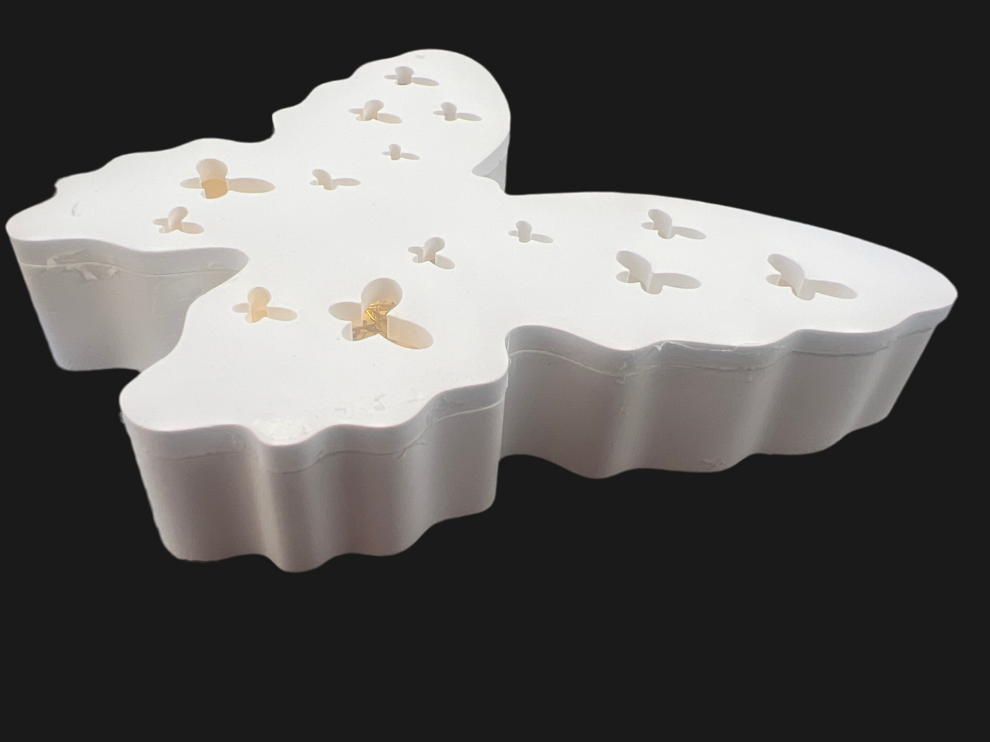 Schmetterling weiß Hohlraumfigur aus Keramik handgefertigt „butterfly“ mit LED- Beleuchtung