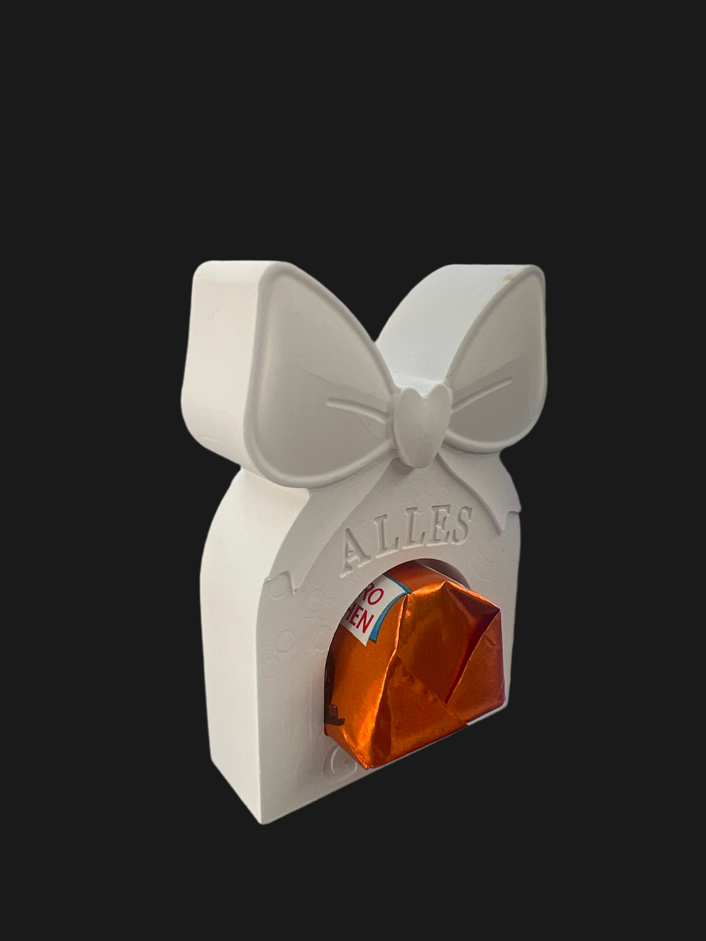 Deko Geschenk mit Schleife „Alles Gute“ mit Küsschen handgefertigt aus Keramik in der Farbe weiß