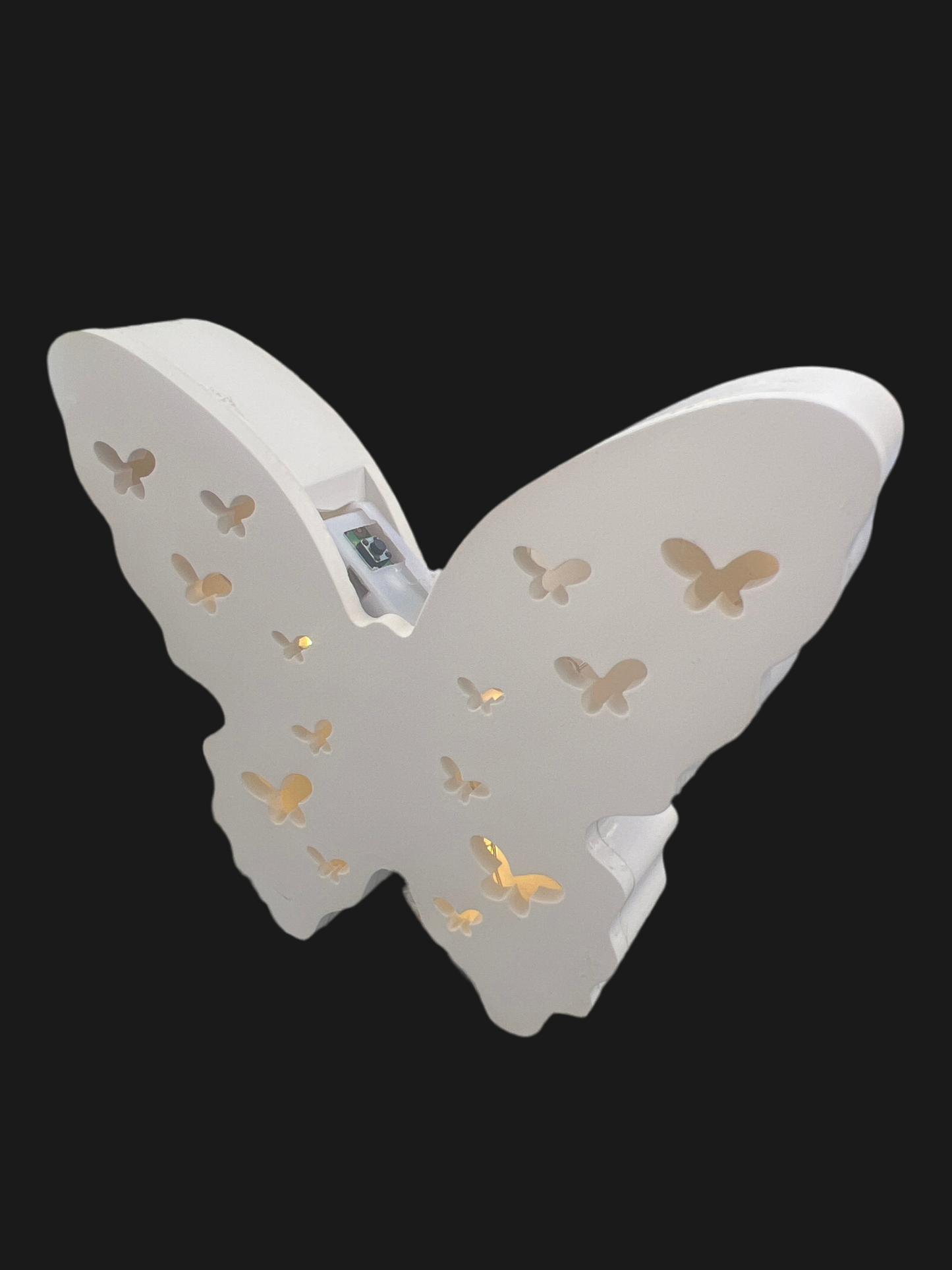 Schmetterling weiß Hohlraumfigur aus Keramik handgefertigt „butterfly“ mit LED- Beleuchtung